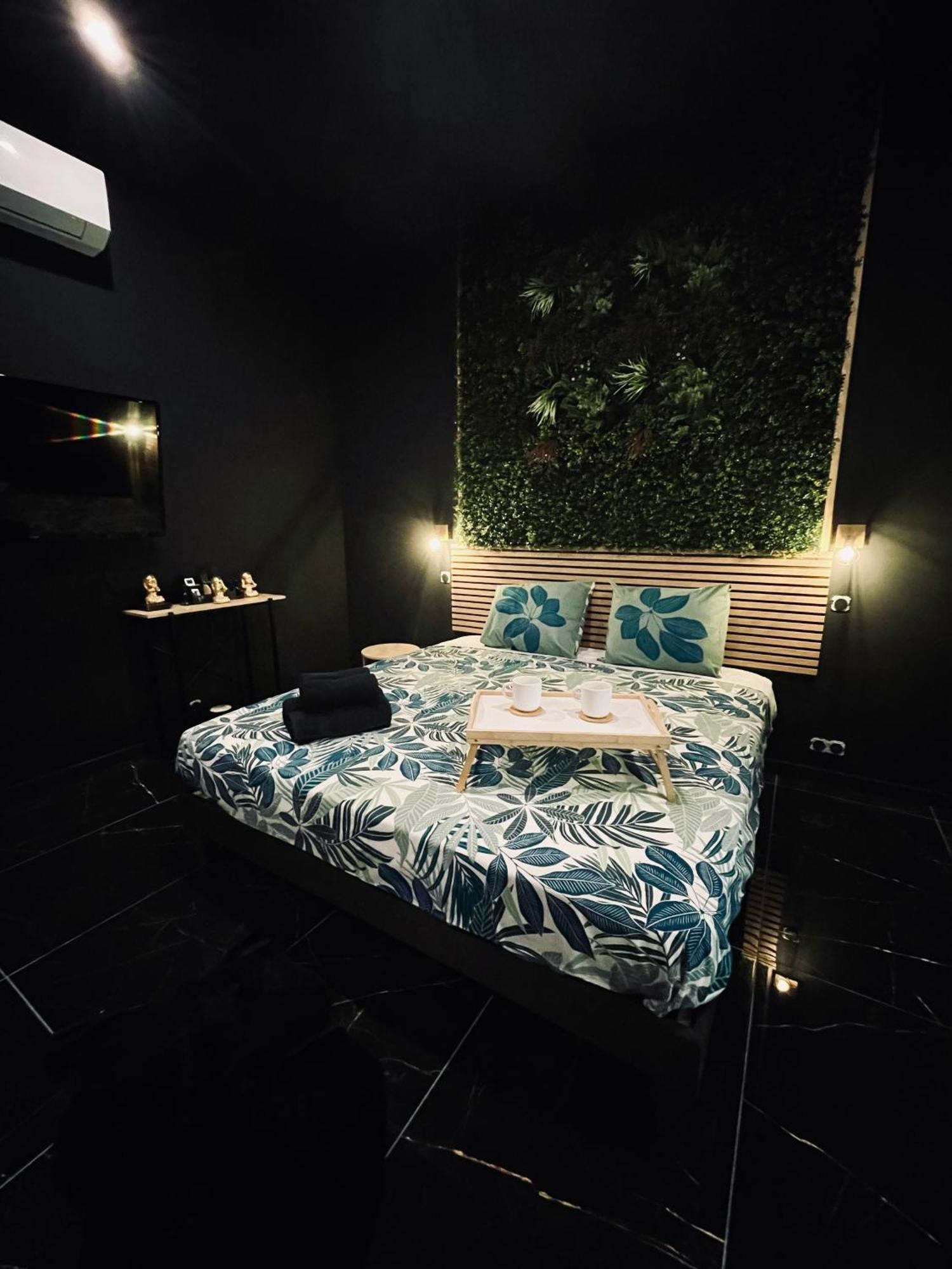 Jungle Love Room De L Hermitage Tournon-sur-Rhone Exterior foto