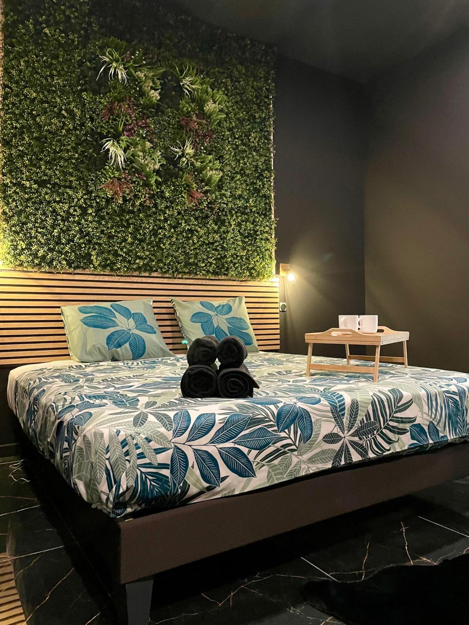 Jungle Love Room De L Hermitage Tournon-sur-Rhone Exterior foto